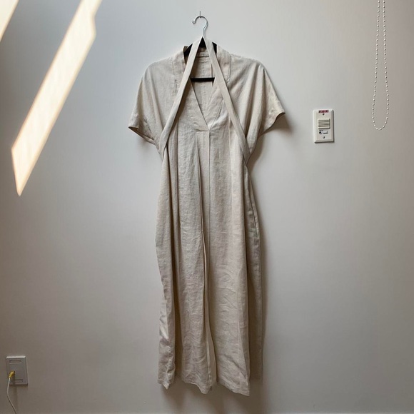 7115 by Szeki Hanbok Linen Dress in Oatmeal from SS 2021 - Picture 5 of 7